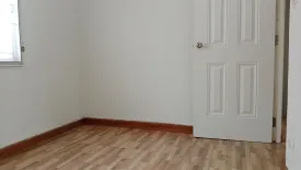 2 Bedroom Townhouse for sale in Baan Pruksa 51 Chalongkrung, Lam Pla Thio, Bangkok