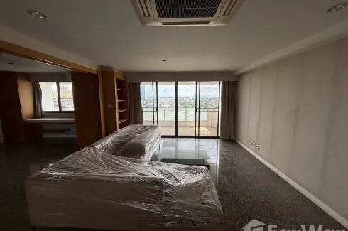 3 Bedroom Condo for sale in Riverside Villa Condominium 2, Bang Khlo, Bangkok