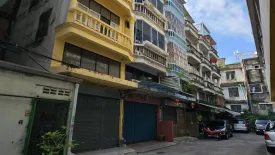 4 Bedroom Townhouse for sale in Bang Khlo, Bangkok