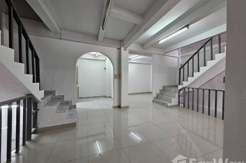 6 Bedroom Commercial for sale in Bang Khlo, Bangkok