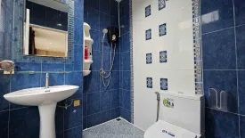 5 Bedroom Townhouse for rent in Baan Klang Krung Rama 3, Chong Nonsi, Bangkok