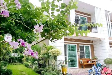 2 Bedroom House for sale in Na Kluea, Chonburi