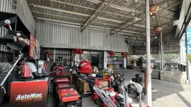 10 Bedroom Townhouse for rent in Bang Bamru, Bangkok