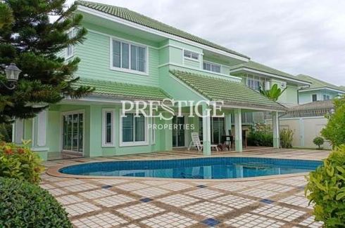 3 Bedroom House for rent in Baan Chalita 1, Na Kluea, Chonburi