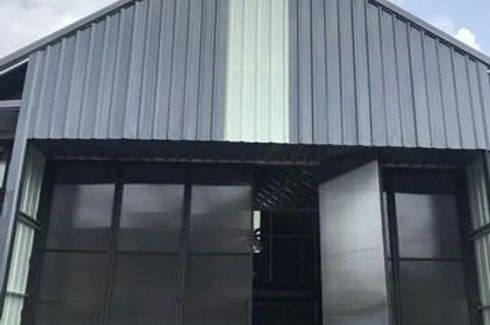 House for rent in Chan Kasem, Bangkok near MRT Chankasem