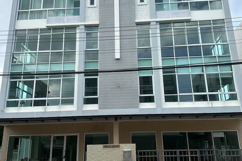 6 Bedroom Townhouse for rent in Biz Galleria, Nuan Chan, Bangkok