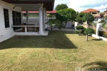 3 Bedroom House for sale in Eakmongkol Village 1, Nong Prue, Chonburi