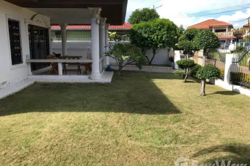 3 Bedroom House for sale in Eakmongkol Village 1, Nong Prue, Chonburi