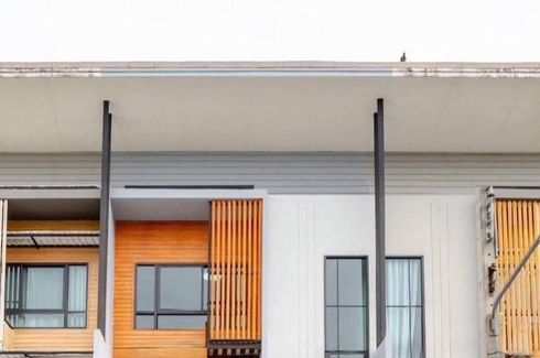 3 Bedroom Townhouse for sale in Khlong Kum, Bangkok