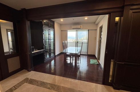 3 Bedroom Condo for sale in Riverside Villa Condominium 1, Bang Khlo, Bangkok