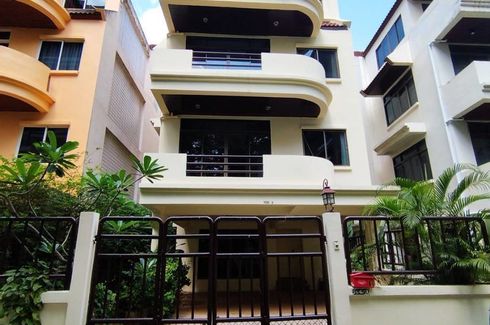 4 Bedroom House for rent in Khlong Tan Nuea, Bangkok near MRT Sukhumvit