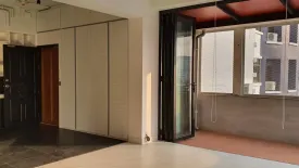 2 Bedroom Condo for sale in Sun Palace Condominium, Bang Kapi, Bangkok near MRT Thailand Cultural Centre