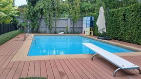 4 Bedroom House for rent in Khlong Toei Nuea, Bangkok near MRT Phetchaburi