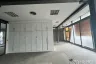 Commercial for rent in Khlong Tan Nuea, Bangkok