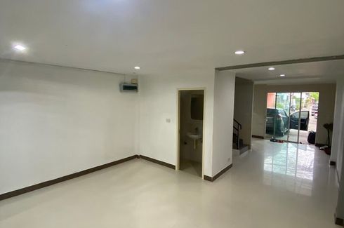 4 Bedroom Townhouse for sale in Talat Bang Khen, Bangkok