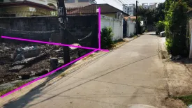 Land for sale in Chan Kasem, Bangkok near MRT Lat Phrao