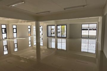 Warehouse / Factory for rent in Racha Thewa, Samut Prakan