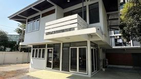 4 Bedroom House for rent in Bang Chak, Bangkok near BTS Punnawithi