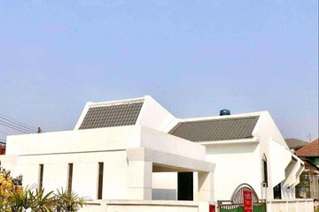 3 Bedroom House for sale in Chang Khlan, Chiang Mai