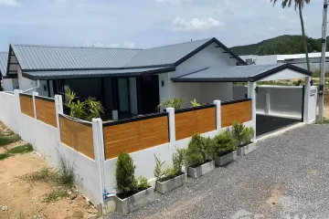 3 Bedroom Villa for rent in Pak Nam Pran, Prachuap Khiri Khan