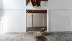 Commercial for sale in Ban Phan Thom, Bangkok near MRT Democracy Monument