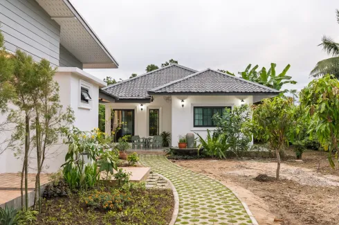 5 Bedroom House for sale in Tha Kwang, Chiang Mai