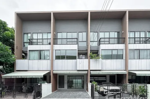 3 Bedroom House for sale in Baan Klang Muang Rama 9 - Krungthep Kreetha, Saphan Sung, Bangkok