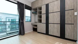 3 Bedroom Townhouse for sale in Prawet, Bangkok
