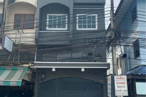 3 Bedroom Commercial for sale in Taling Chan, Bangkok