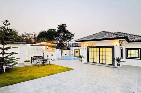 4 Bedroom House for sale in Rattanakorn Village 18, Na Kluea, Chonburi