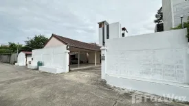 9 Bedroom House for rent in Lat Phrao, Bangkok