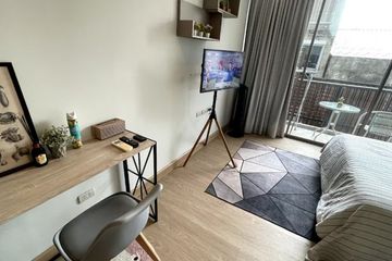 Condo for rent in Quad Sathon, Thung Wat Don, Bangkok near BTS Chong Nonsi