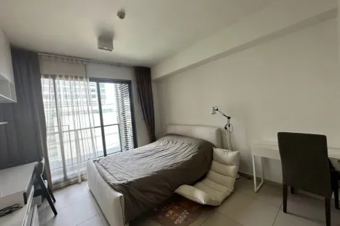 Condo for rent in The Lofts Ekkamai, Phra Khanong, Bangkok near BTS Ekkamai