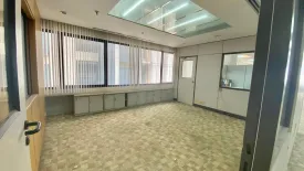Office for rent in Ocean Tower 2 Asoke, Khlong Toei Nuea, Bangkok near MRT Sukhumvit