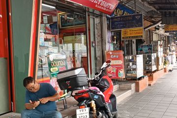 Commercial for rent in Din Daeng, Bangkok