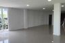 3 Bedroom Office for sale in Din Daeng, Bangkok near MRT Sutthisan
