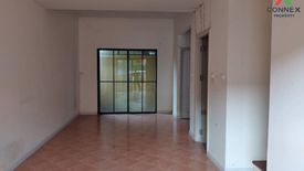 3 Bedroom Townhouse for sale in Khlong Nueng, Pathum Thani