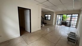 3 Bedroom Townhouse for sale in Bang Mot, Bangkok