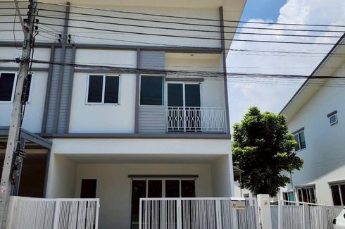 3 Bedroom Townhouse for sale in Lak Song, Bangkok