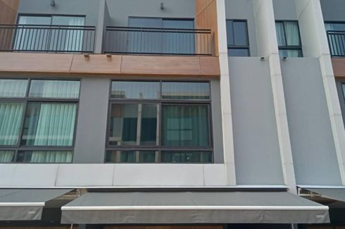 3 Bedroom Townhouse for sale in Arden Pattanakarn, Suan Luang, Bangkok near BTS On Nut