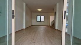 3 Bedroom Townhouse for sale in Lahan, Nonthaburi