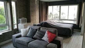 1 Bedroom Condo for rent in Surawong City Resort, Si Phraya, Bangkok near BTS Chong Nonsi