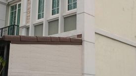 4 Bedroom Townhouse for sale in Golden Town Bangna-Suanluang, Prawet, Bangkok near Airport Rail Link Ban Thap Chang