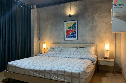 1 Bedroom Condo for sale in Centurion Park, Phaya Thai, Bangkok near BTS Ari