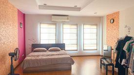 3 Bedroom Townhouse for sale in Baan Klang Muang Urbanion Rama 9 - Ring Road, Saphan Sung, Bangkok near Airport Rail Link Ban Thap Chang