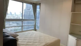 2 Bedroom Condo for rent in Sathorn House, Silom, Bangkok near BTS Surasak