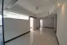 Commercial for rent in Khlong Tan Nuea, Bangkok