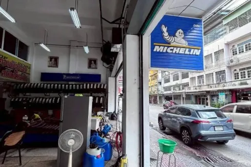 16 Bedroom Commercial for sale in Samphanthawong, Bangkok near MRT Wat Mangkon