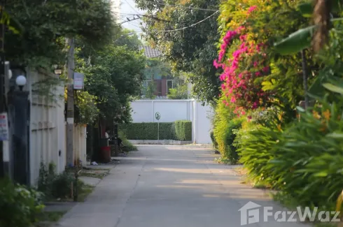 4 Bedroom Townhouse for sale in Phra Khanong Nuea, Bangkok