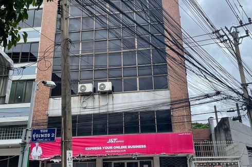 3 Bedroom Commercial for rent in Thung Wat Don, Bangkok near BTS Surasak